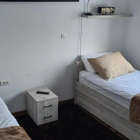 شقة Zlatar Br 16 *