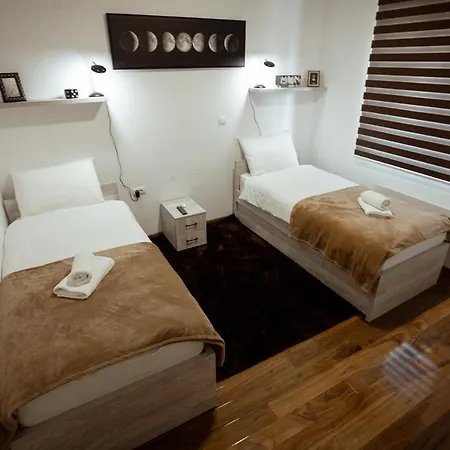 شقة Zlatar Br 16 *